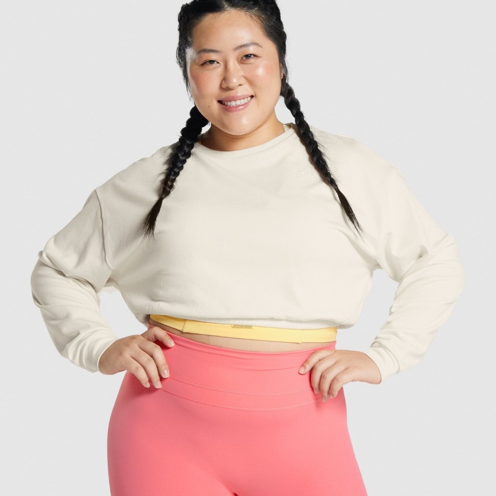 Whitney cropped pullover